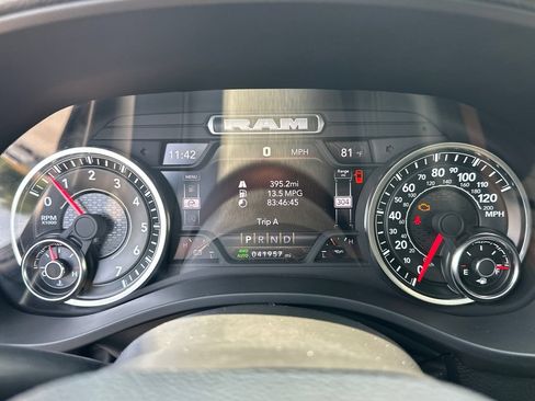 Used 2023 RAM 1500 Laramie AWD/4WD image 28