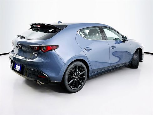 New 2025 MAZDA MAZDA3 Hatchback w/Premium Plus Pkg image 7