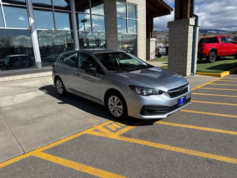 Used 2021 Subaru Impreza 2.0i image 3