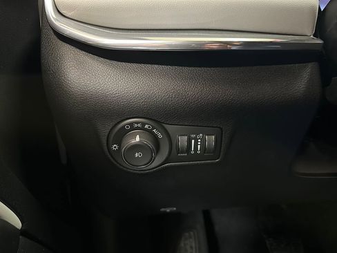 Certified 2024 Jeep Compass Limited AWD/4WD image 19