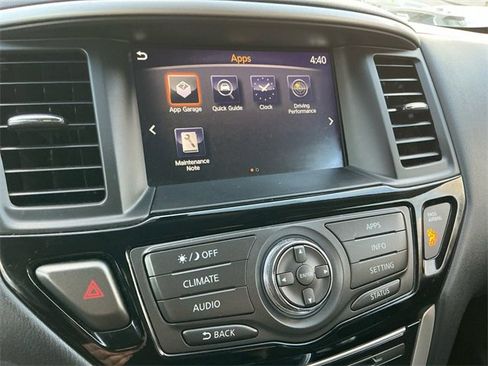 Used 2020 Nissan Pathfinder SV image 22