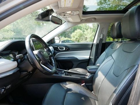 Used 2022 Jeep Compass Limited w/ Sun and Sound Group AWD/4WD image 8