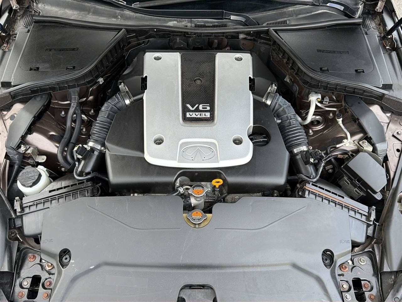 Used 2014 INFINITI Q50 Premium w/ Navigation Package AWD/4WD image 30