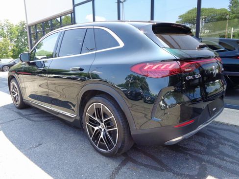 Used 2023 Mercedes-Benz EQE 350+ 4MATIC SUV w/ Exclusive Trim Package image 5