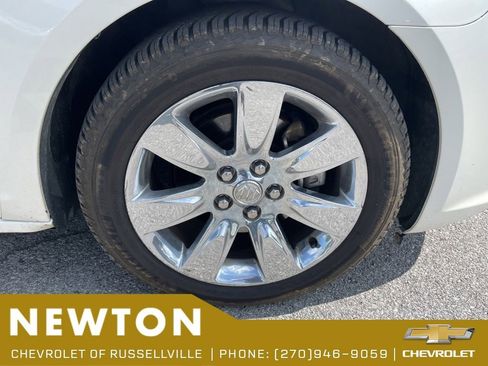 Used 2010 Buick LaCrosse CXS FWD image 13