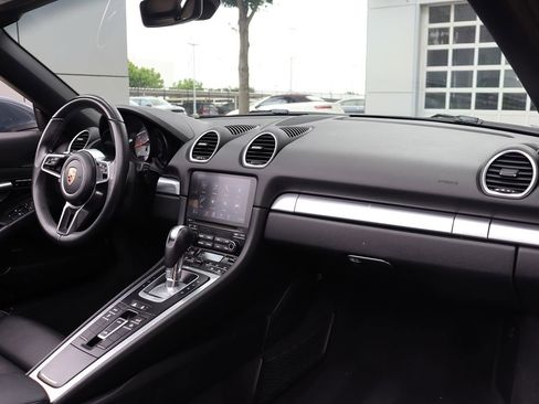 Used 2017 Porsche 718 Boxster S image 17