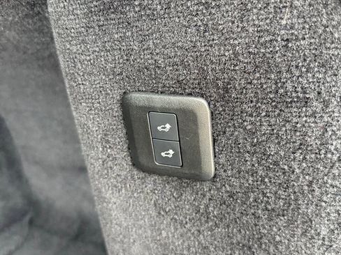 Used 2022 Land Rover Range Rover Sport HSE Silver Edition image 37