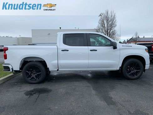 New 2026 Chevrolet Silverado 1500 Custom RWD image 10