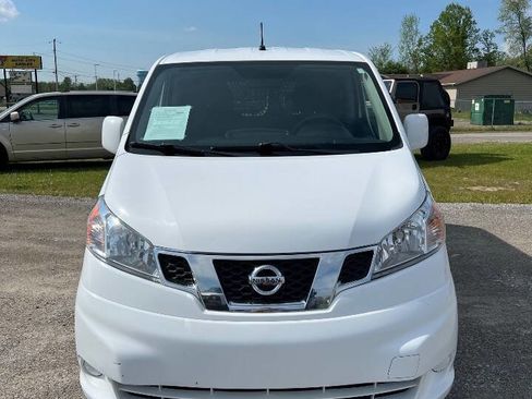 Used 2017 Nissan NV200 SV w/ Back Door Glass Package FWD image 3