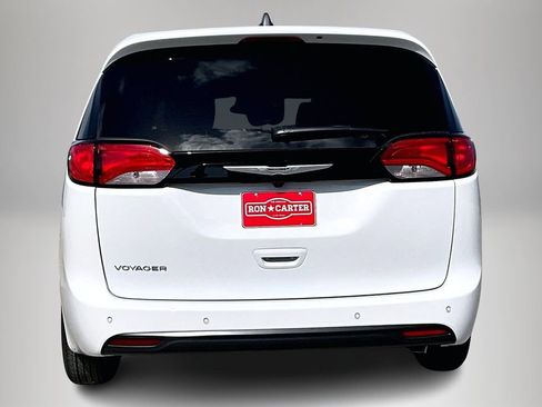 New 2025 Chrysler Voyager LX FWD image 3