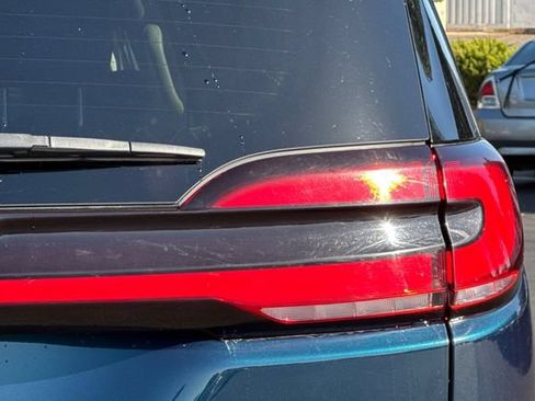 Used 2022 Chrysler Pacifica Touring-L FWD image 50