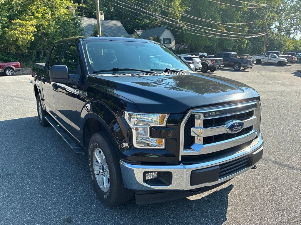Used 2017 Ford F150 XLT AWD/4WD image 1