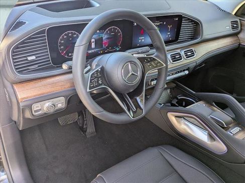 New 2026 Mercedes-Benz GLE 580 4MATIC image 3