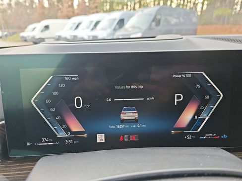 Certified 2024 BMW X7 xDrive40i w/ Premium Package image 19