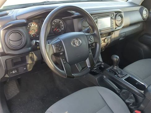 Used 2019 Toyota Tacoma SR image 2