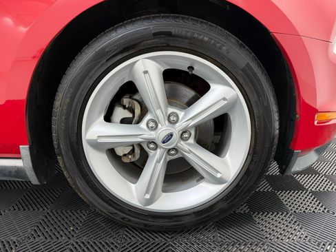 Used 2010 Ford Mustang GT Premium RWD image 21