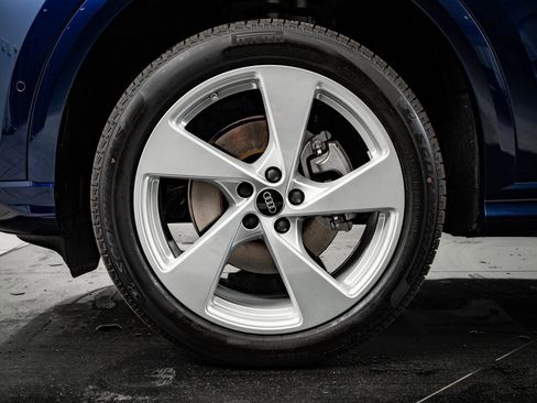 New 2025 Audi Q5 2.0T Premium Plus image 13