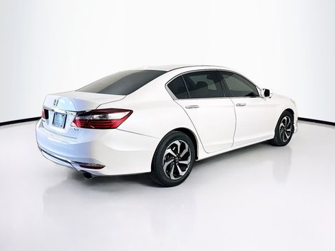 Used 2017 Honda Accord EX-L image 9