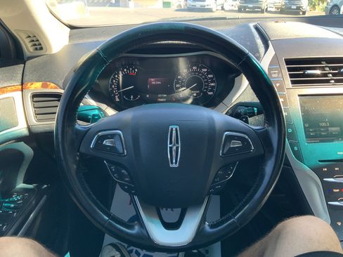 Used 2016 Lincoln MKZ FWD image 12