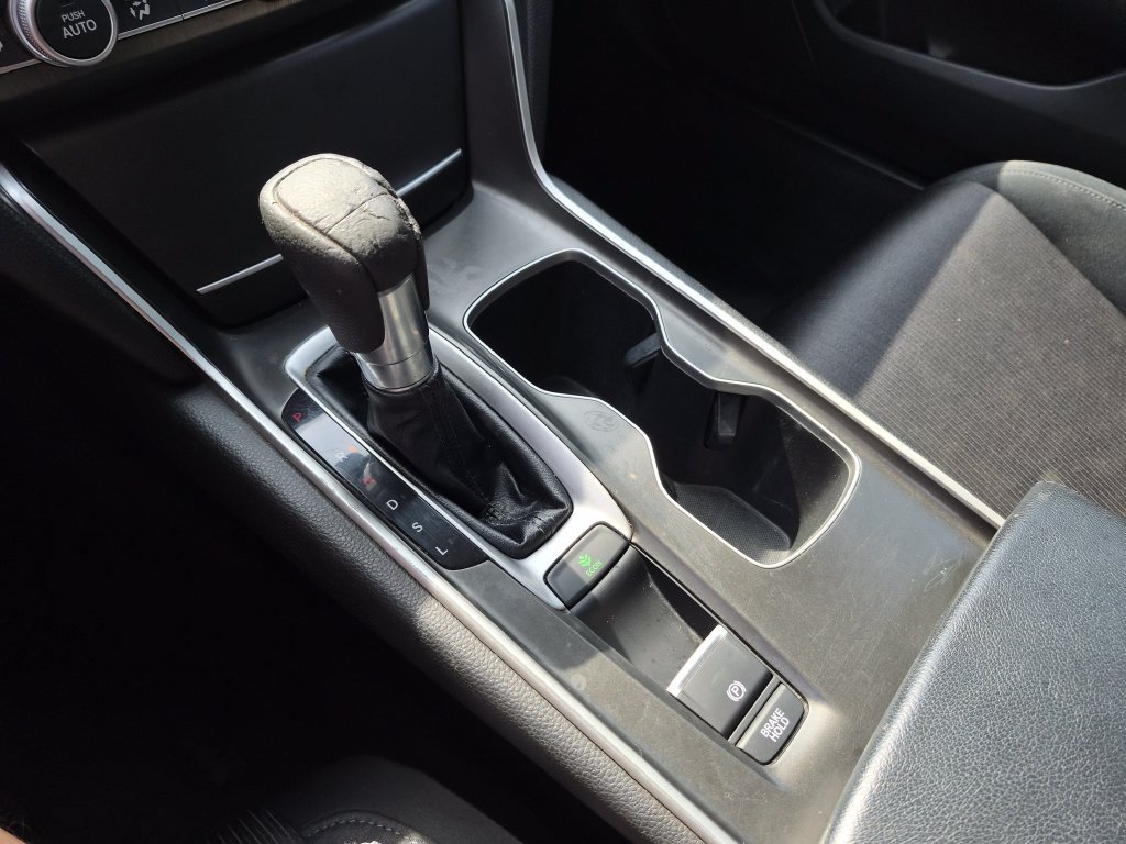 Used 2018 Honda Accord LX image 20