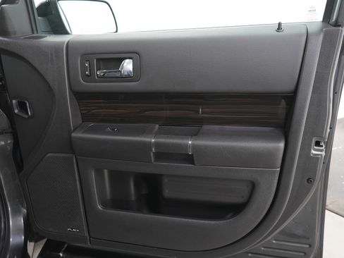 Used 2017 Ford Flex SEL w/ Equipment Group 202A AWD/4WD image 11