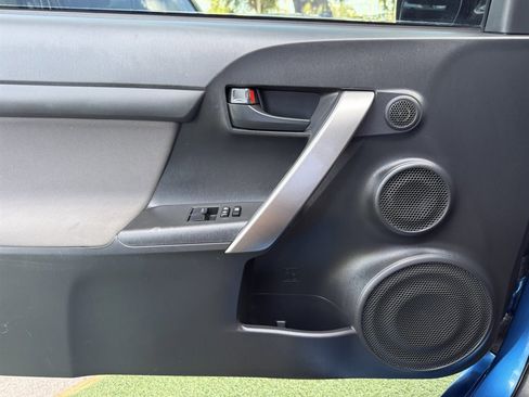 Used 2014 Scion tC FWD image 25