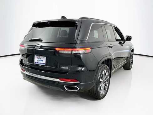 Used 2023 Jeep Grand Cherokee Overland w/ Luxury Tech Group IV AWD/4WD image 5