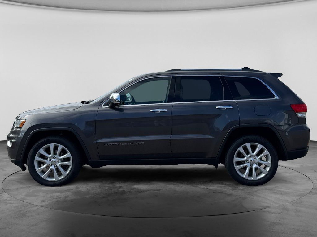 Used 2017 Jeep Grand Cherokee Limited AWD/4WD image 6
