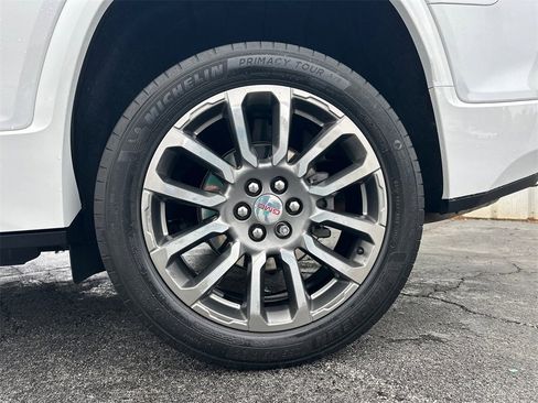 Used 2022 GMC Acadia Denali w/ Denali Ultimate Package image 20