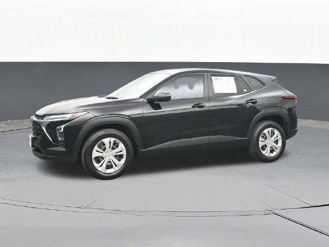 Used 2024 Chevrolet Trax LS FWD image 7