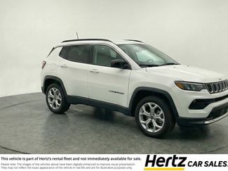 Used 2025 Jeep Compass Latitude video 1