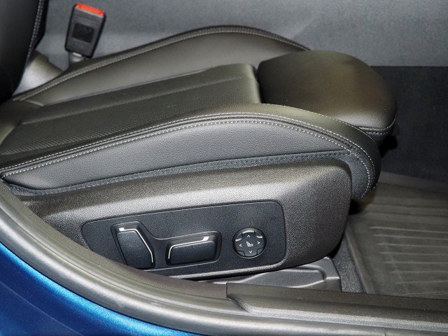 Used 2024 BMW 330i Sedan w/ Premium Package RWD image 69
