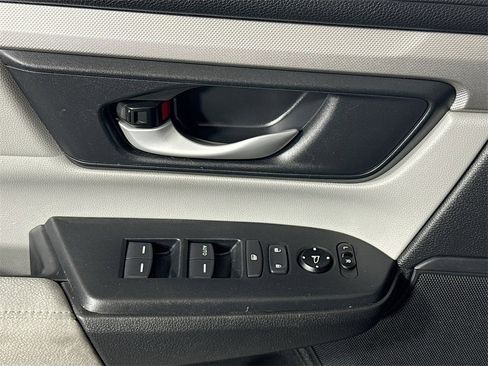 Used 2017 Honda CR-V LX image 17