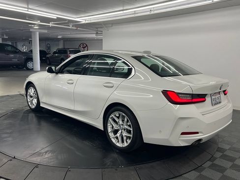 Used 2025 BMW 330i Sedan w/ Parking Assistance Package RWD image 4