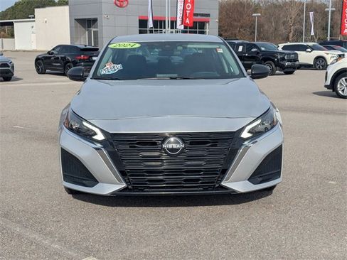 Used 2024 Nissan Altima 2.5 SV image 8