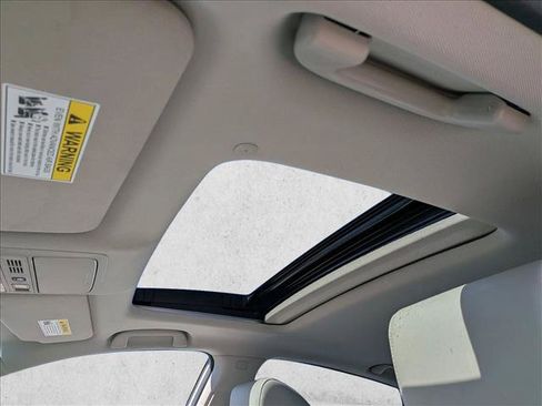 Used 2018 Honda Accord Touring image 13