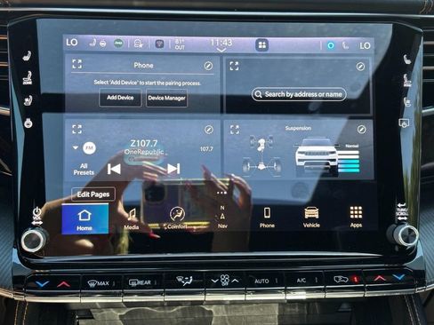 Used 2024 Jeep Grand Wagoneer Series III w/ Rear Seat Video Group 1 AWD/4WD image 23