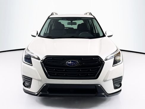 Used 2022 Subaru Forester Premium AWD/4WD image 2