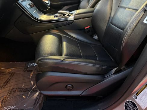 Used 2019 Mercedes-Benz GLC 300 4MATIC image 49
