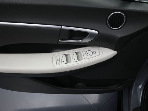 Used 2024 Hyundai Sonata SEL w/ Convenience Package FWD image 11