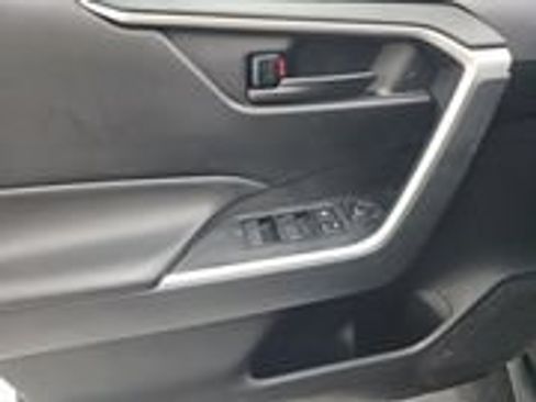 Used 2024 Toyota RAV4 LE AWD/4WD image 9