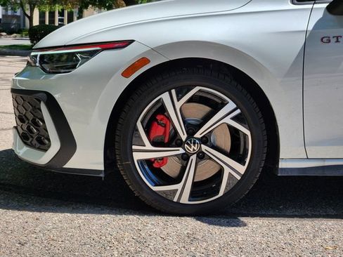 New 2026 Volkswagen GTI SE FWD image 8