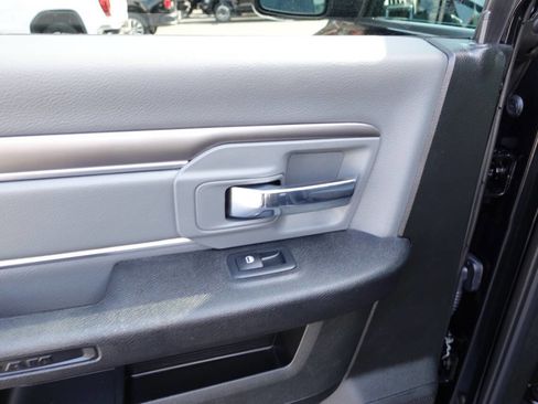 Used 2023 RAM 1500 Classic SLT w/ Electronics Convenience Group AWD/4WD image 22