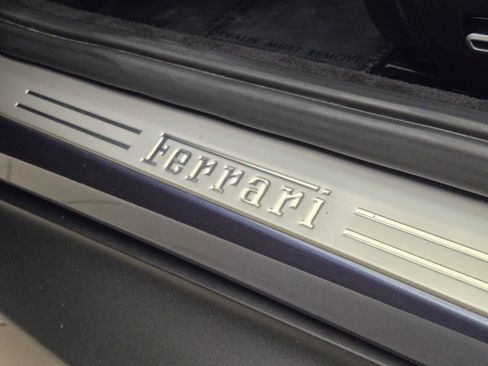 Used 2024 Ferrari Roma RWD image 18