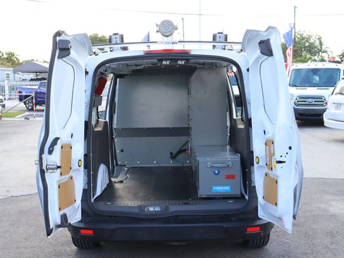 Used 2020 Ford Transit Connect XL image 3