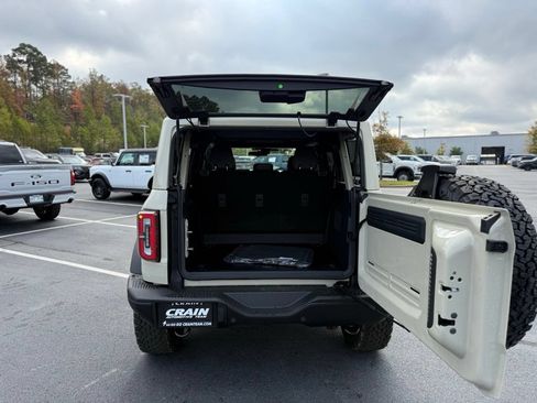 New 2025 Ford Bronco Badlands AWD/4WD image 7