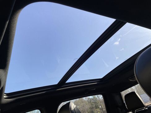 Certified 2024 RAM 1500 Limited image 28