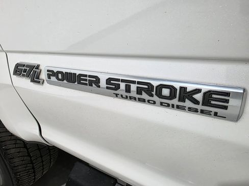 Used 2019 Ford F250 Lariat w/ Lariat Ultimate Package image 32