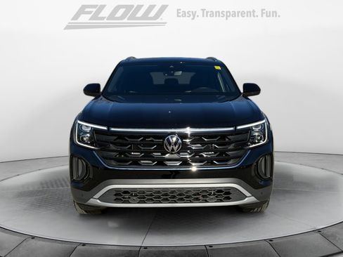 New 2026 Volkswagen Atlas Cross Sport SE image 2
