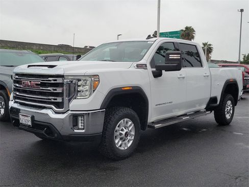 Used 2022 GMC Sierra 2500 SLE w/ SLE Value Package; image 32